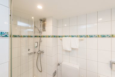 Classic Zimmer Hotel Freizeit In Bad Dusche